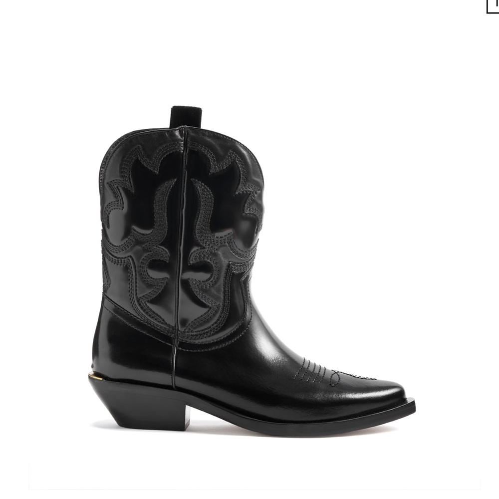 Delani Boots Schutz Size 10 comes with dustbag